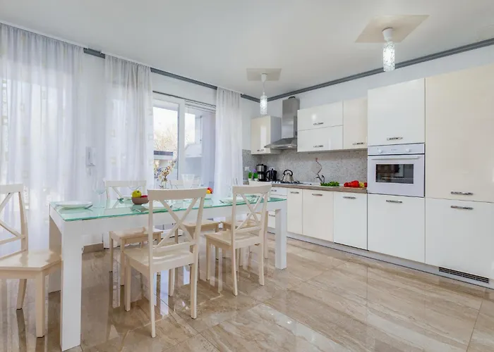 Prázdninový dům Beautiful In With Wifi